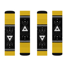 Lade das Bild in den Galerie-Viewer, 9 Moon Pyramid Yellow Socks by Calico Jacks