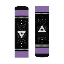 Lade das Bild in den Galerie-Viewer, 6 Moon Pyramid Violet Socks by Calico Jacks