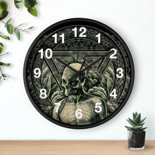 Cargar imagen en el visor de la galería, 13 Wall clock Martyr design by Calico Jacks