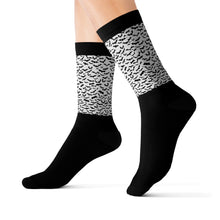 Cargar imagen en el visor de la galería, 4 White Bats on Socks by Calico Jacks