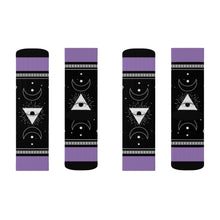 Lade das Bild in den Galerie-Viewer, 5 Moon Pyramid Violet Socks by Calico Jacks