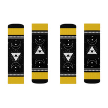 Lade das Bild in den Galerie-Viewer, 5 Moon Pyramid Yellow Socks by Calico Jacks