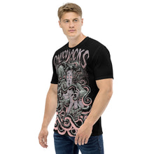 Load image into Gallery viewer, left Men&#39;s Big Print T-shirt Cthulhu design by Calico Jacks
