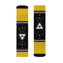 Lade das Bild in den Galerie-Viewer, 10 Moon Pyramid Yellow Socks by Calico Jacks