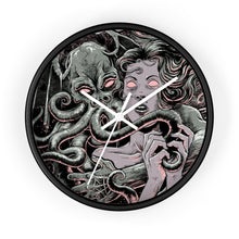 Lade das Bild in den Galerie-Viewer, 11 Wall clock Cthulhu design by Calico Jacks
