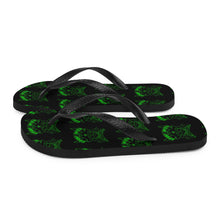 Load image into Gallery viewer, 5 Flip-Flops Multi Skull Green design by Calico Jacks
