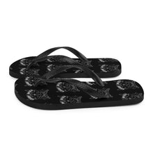 Load image into Gallery viewer, 5 Flip-Flops Skull Multi White design by Calico Jacks
